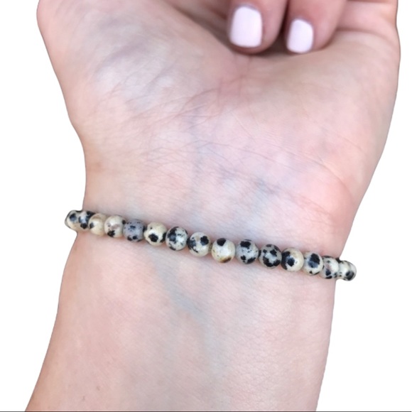 🎀HP🎀 Agate Heart Beaded stretch Bracelet - Picture 6 of 12